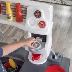 Step2 Love To Entertain Kitchen -Step2 GUEST ee34cc1a 2a44 4d75 b835 7b9a63484a64